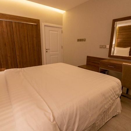 قولدن سكوير طريق الرياض Golden Square Riyadh Road Chamis Muszajt Zewnętrze zdjęcie