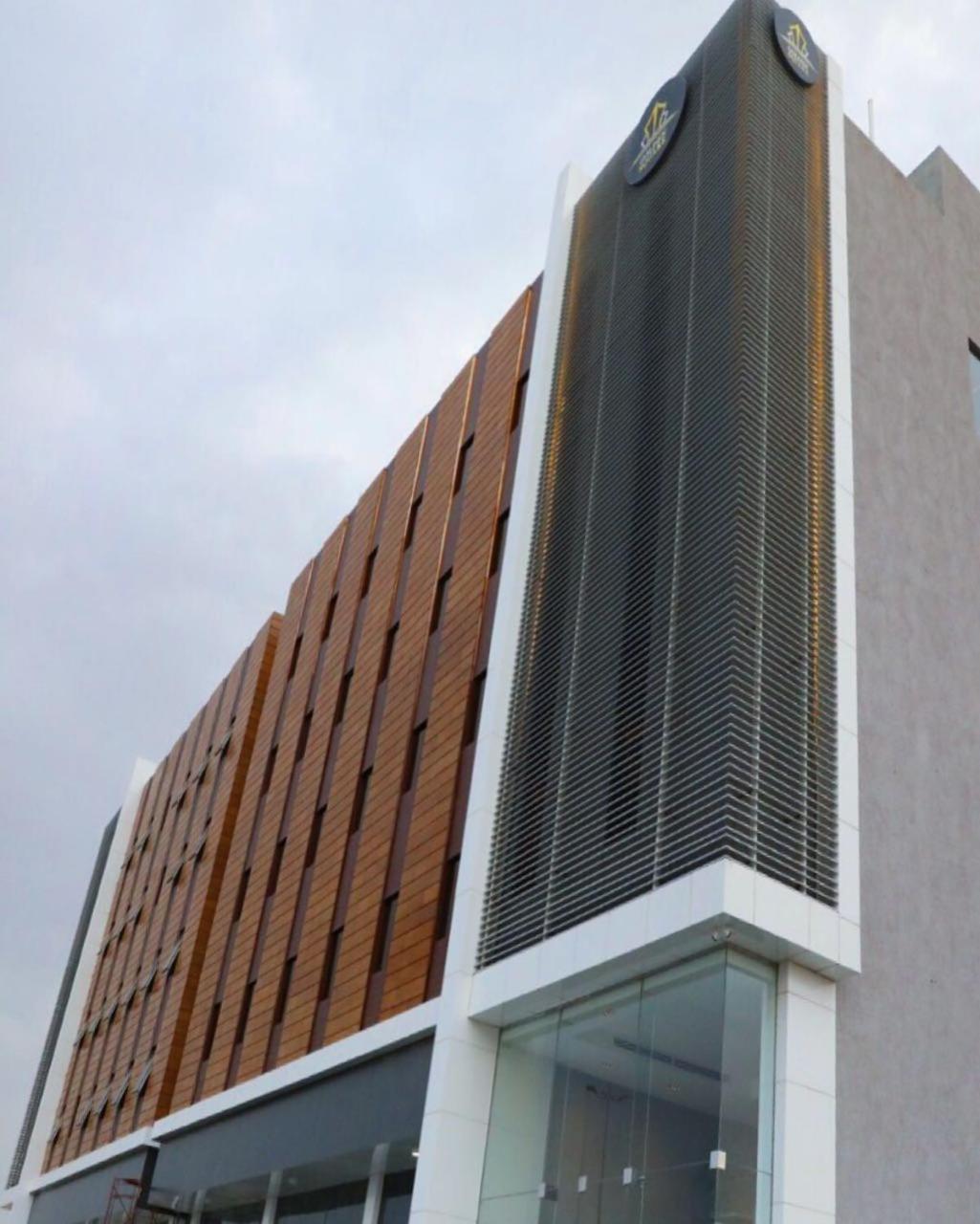 قولدن سكوير طريق الرياض Golden Square Riyadh Road Chamis Muszajt Zewnętrze zdjęcie